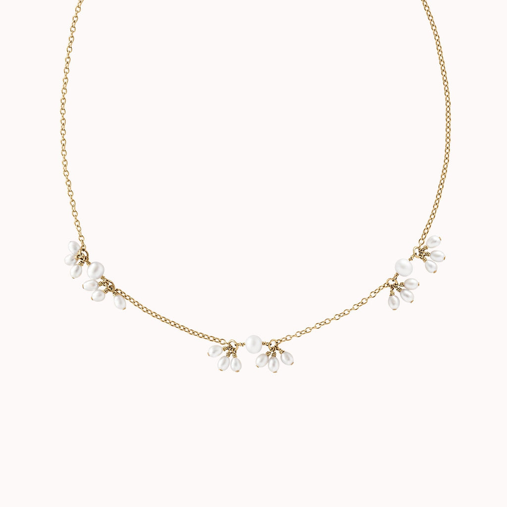 Collar de flor de perla