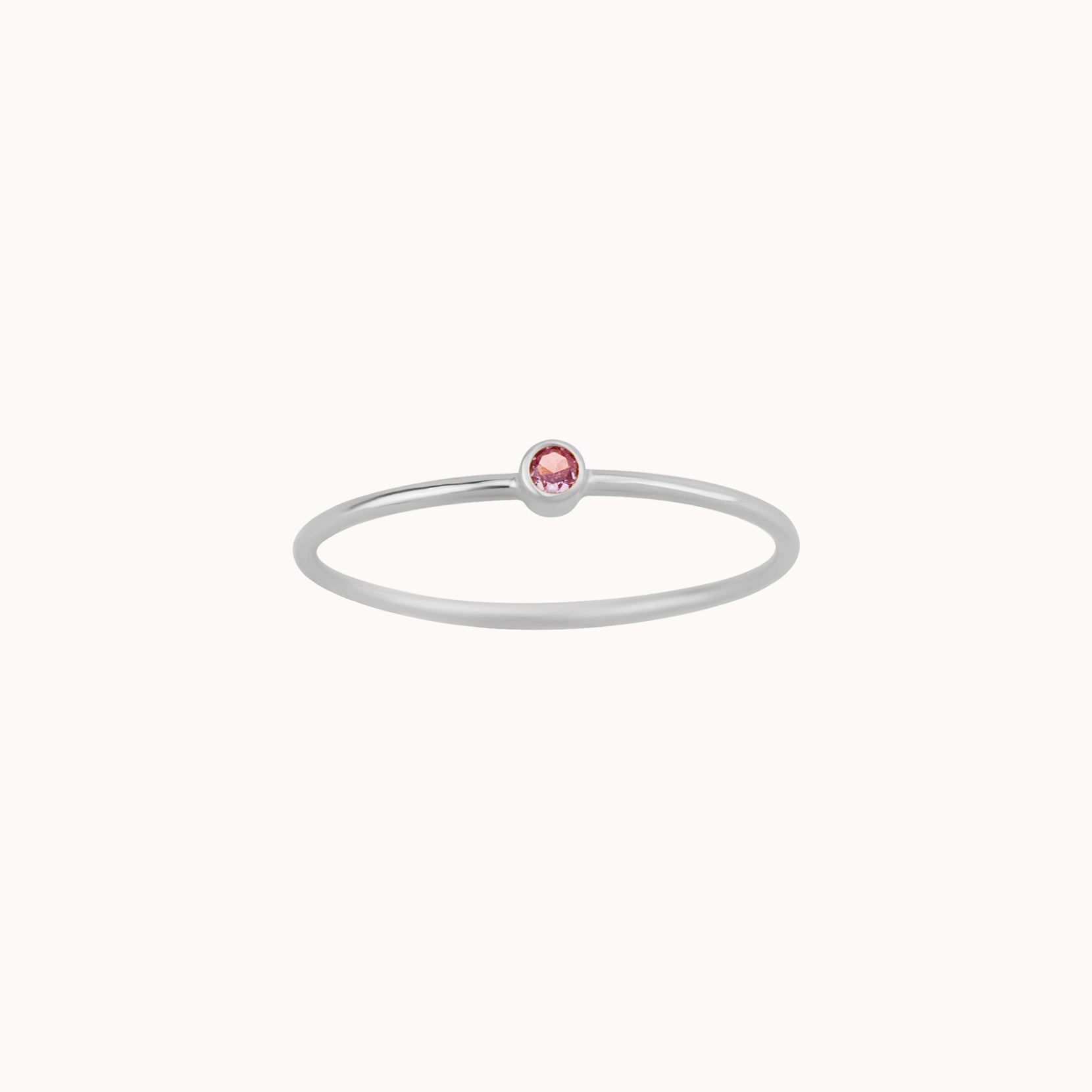 Anillo pequeño con piedra natal de octubre ∙ Turmalina rosa