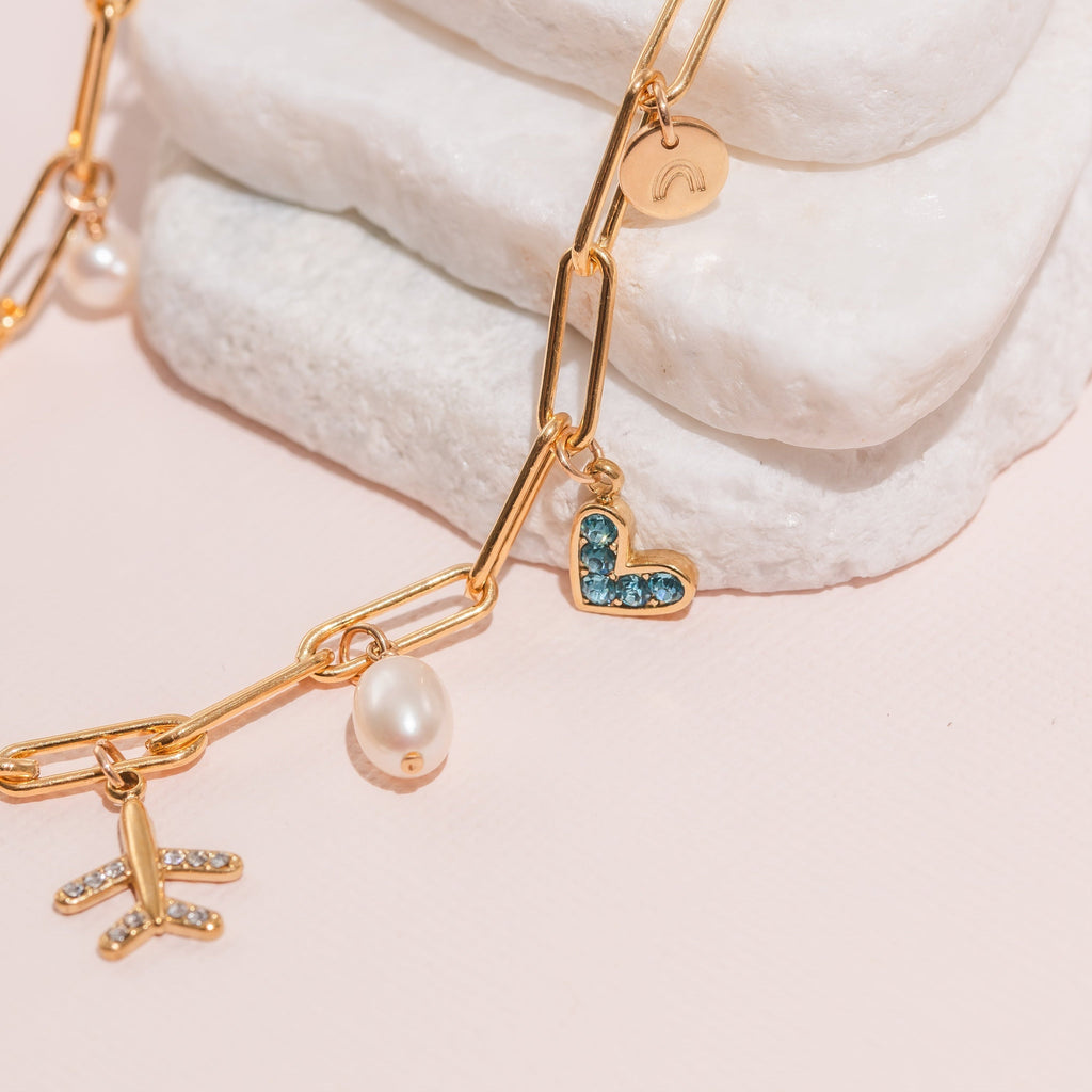 Collar con dije "Cabeza en las nubes"