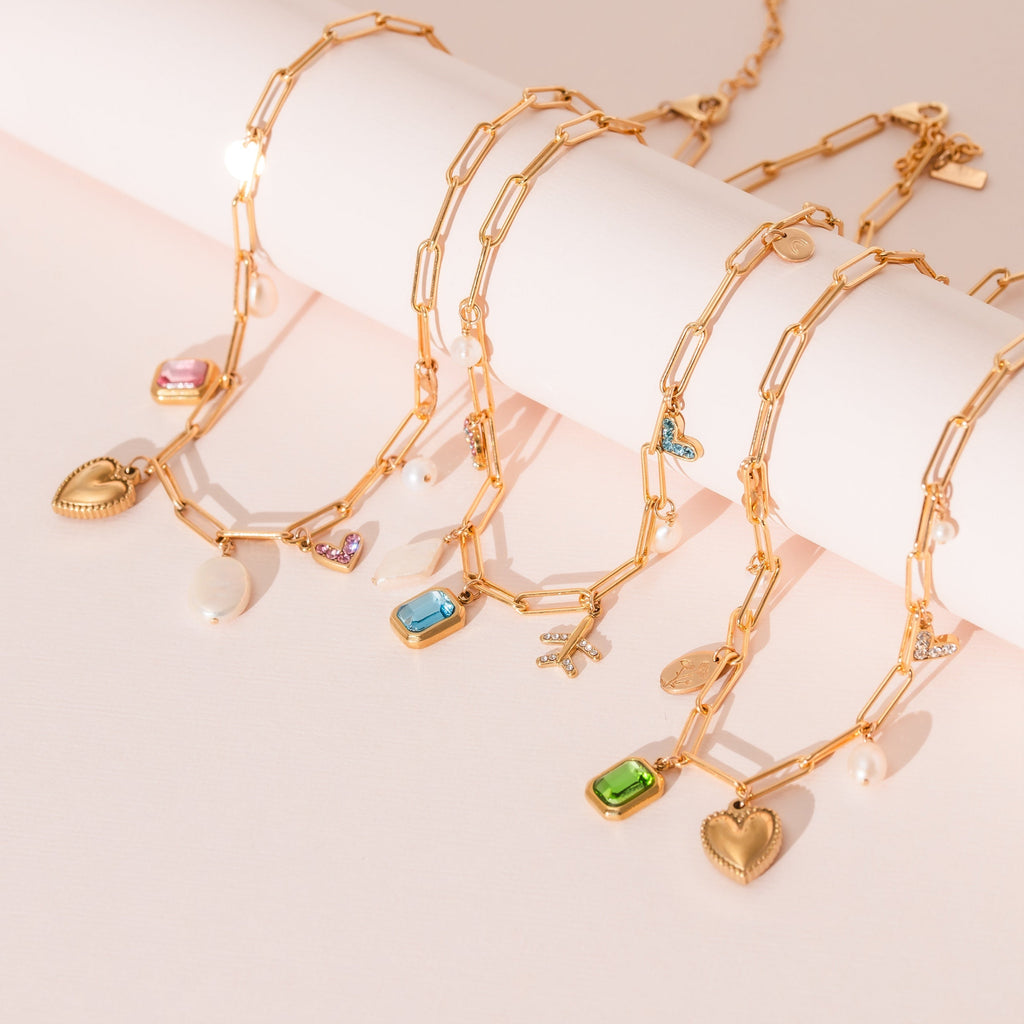 Collar con dije "Cabeza en las nubes"