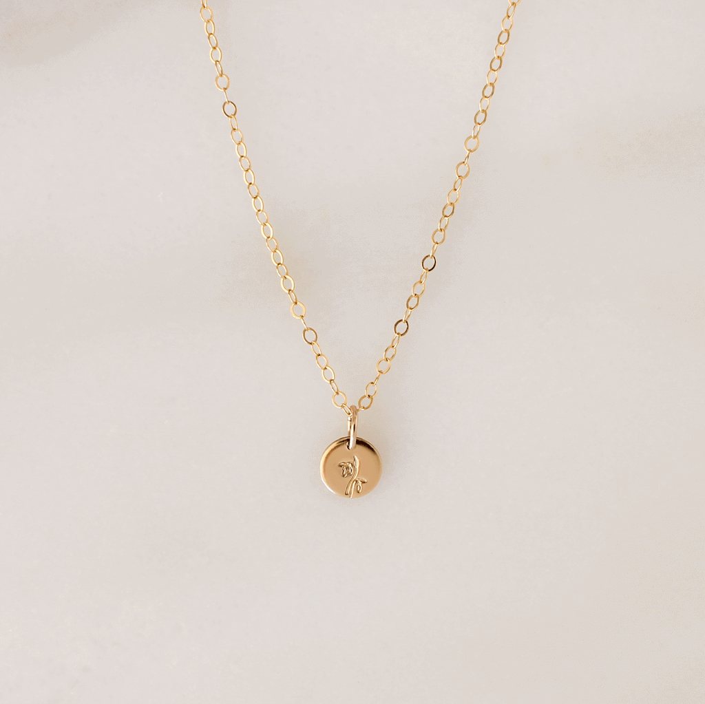 Collar de flor de nacimiento diminuta