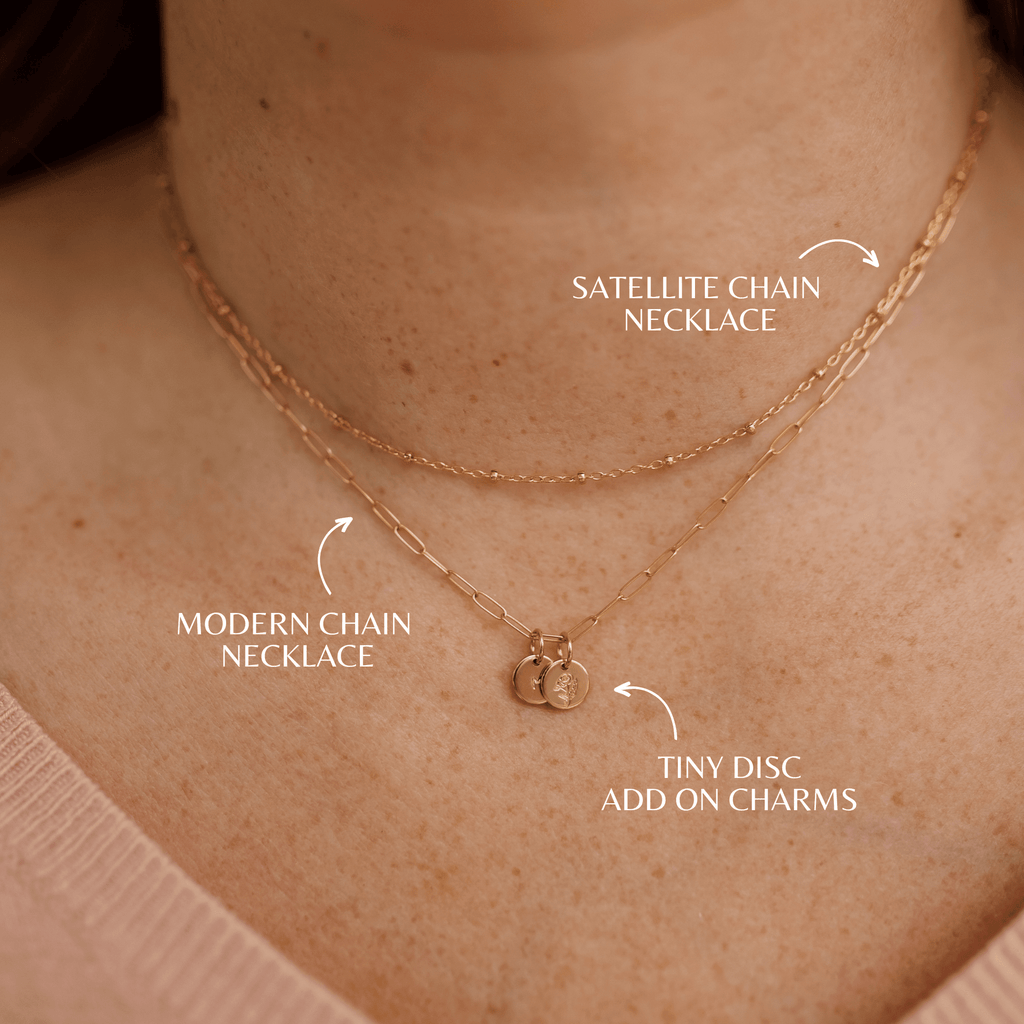 Collar de flor de nacimiento diminuta